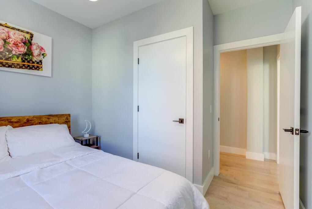 Luxury Designer Theme 2Br Apt Near Nyc / Thepath Lejlighed Newark Eksteriør billede