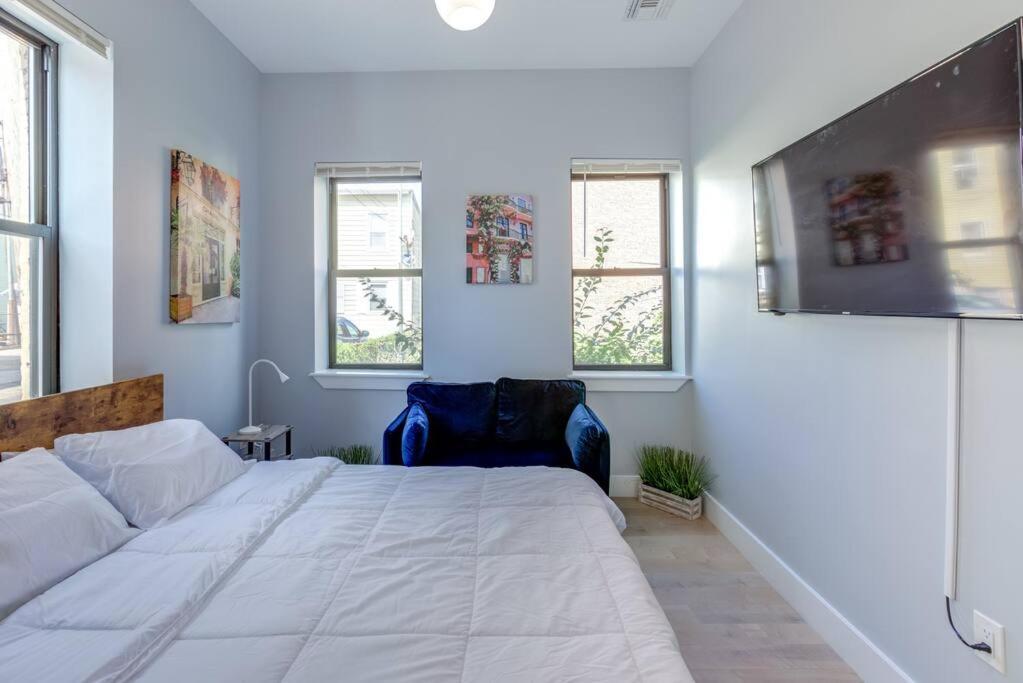 Luxury Designer Theme 2Br Apt Near Nyc / Thepath Lejlighed Newark Eksteriør billede